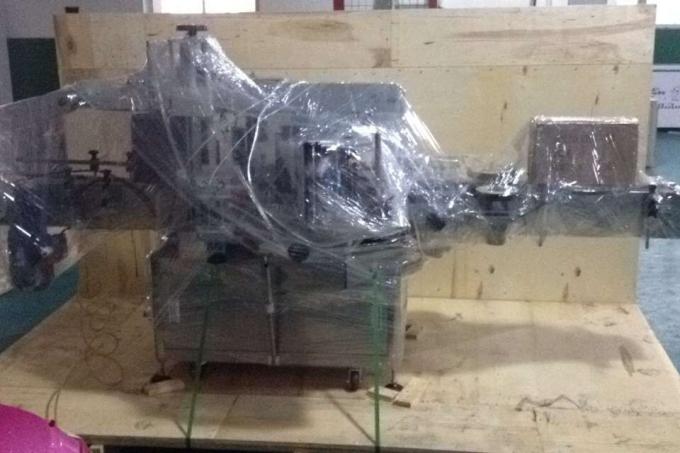 铝合金Opp样品瓶圆瓶贴标机，工业贴标机