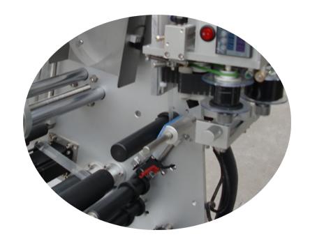 10ml小瓶贴标机附证书双层标签贴纸