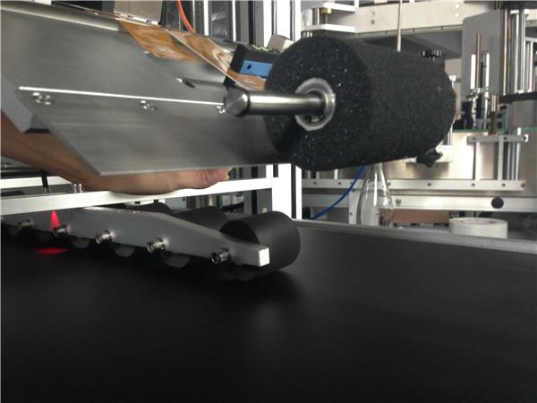 吊牌/卡/袋分页不干胶自动贴标机200KG